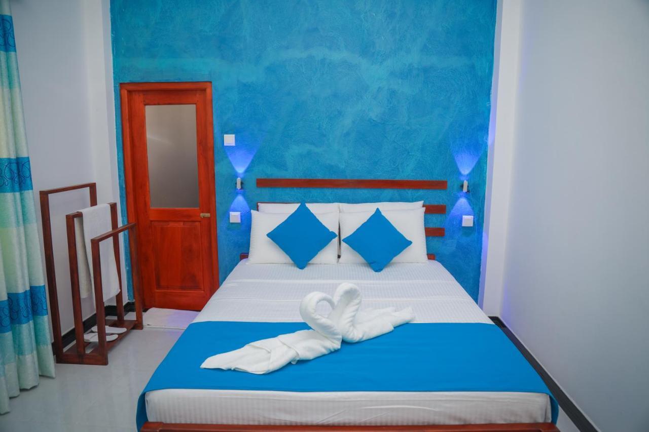 Blue Berry Villa Hikkaduwa Buitenkant foto
